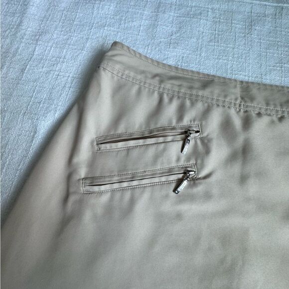 Izod XFG Skort Cream Womens Cool FX Golf Sporty Pockets Size 4 NWOT - Picture 3 of 15